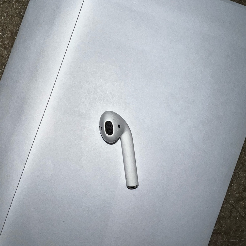AirPod second generation - Picture 3 of 6